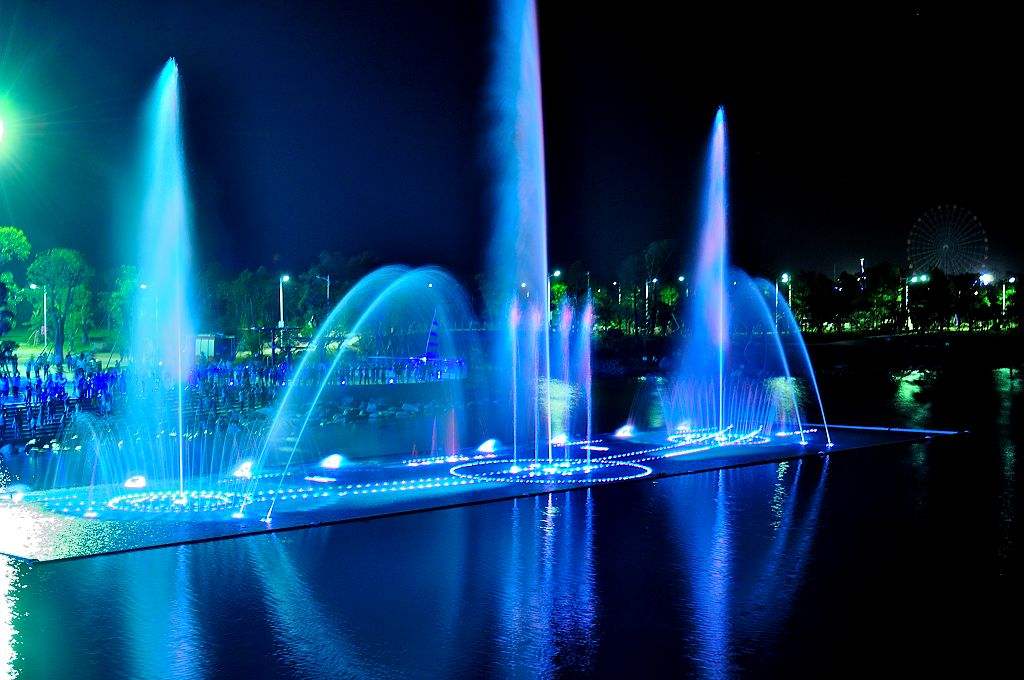 陕西喷泉公司:<b>大型河道音乐喷泉设计安装</b>