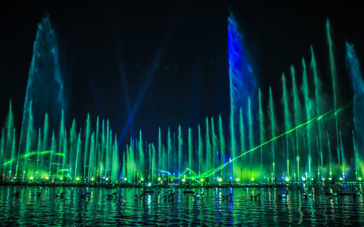 大型水上音乐喷泉设计施工