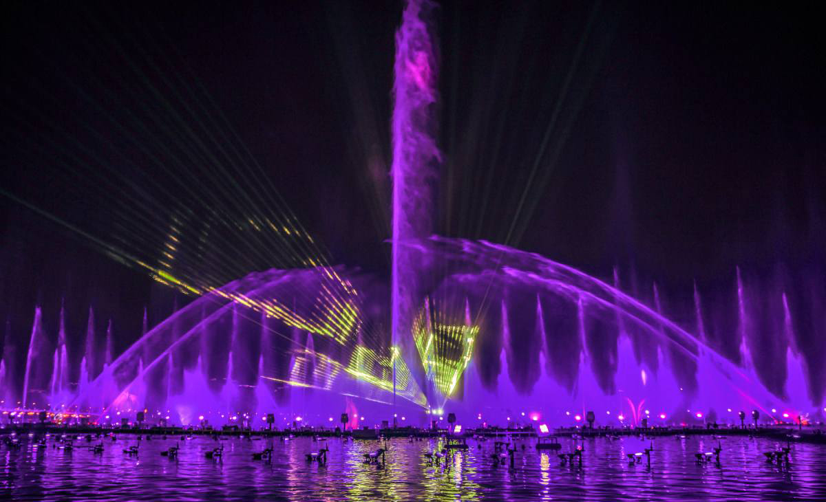 陕西喷泉公司:湖面灯光音乐喷泉设计施工