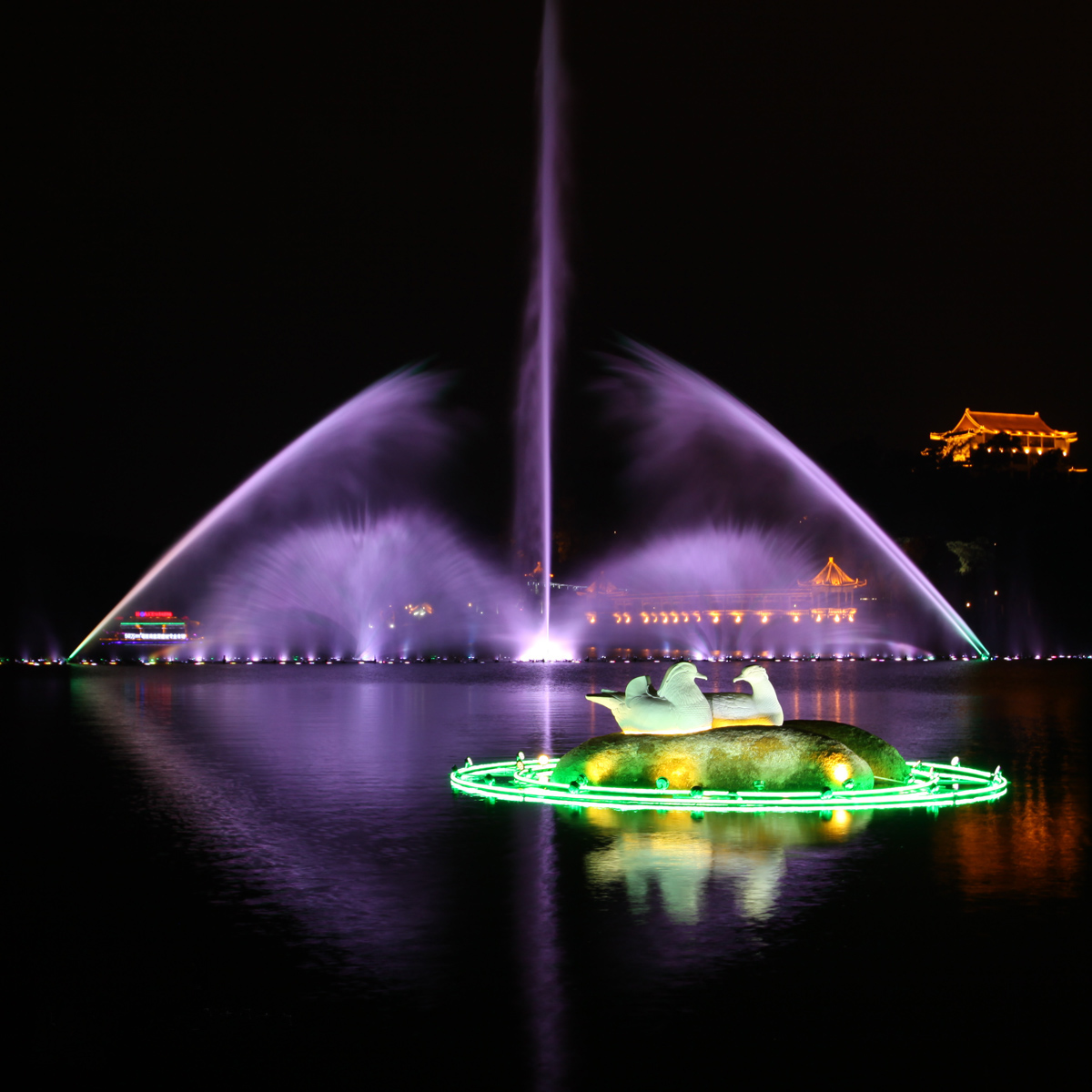 陕西喷泉公司:湖面音乐喷泉工程