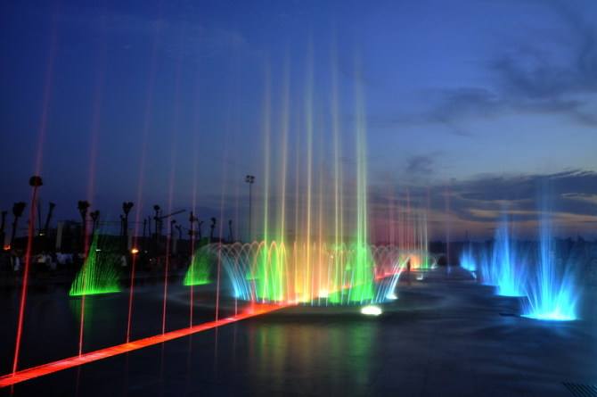 陕西喷泉公司:大型广场音乐喷泉