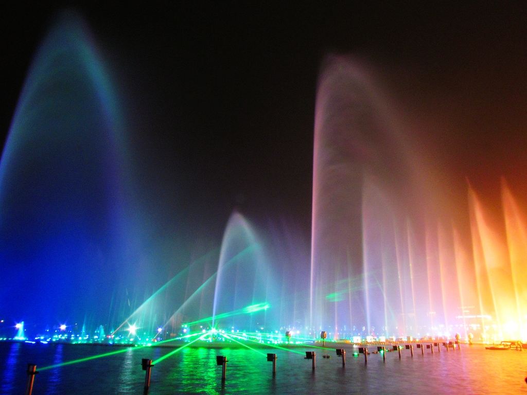 陕西喷泉公司:制作水景景观