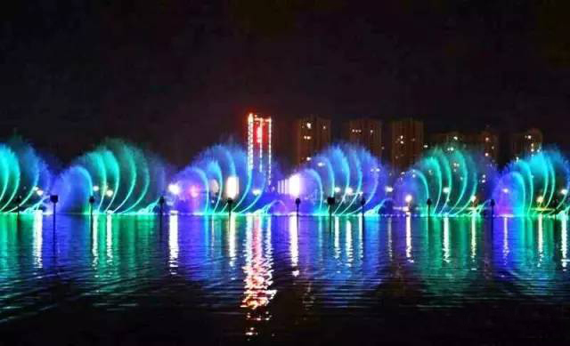 大型音乐喷泉